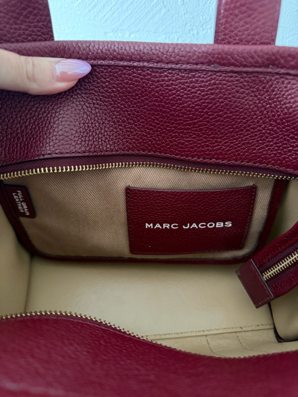 Marc Jacobs Pebbled Leather Small Tote in Cherry - Picture 6 of 9